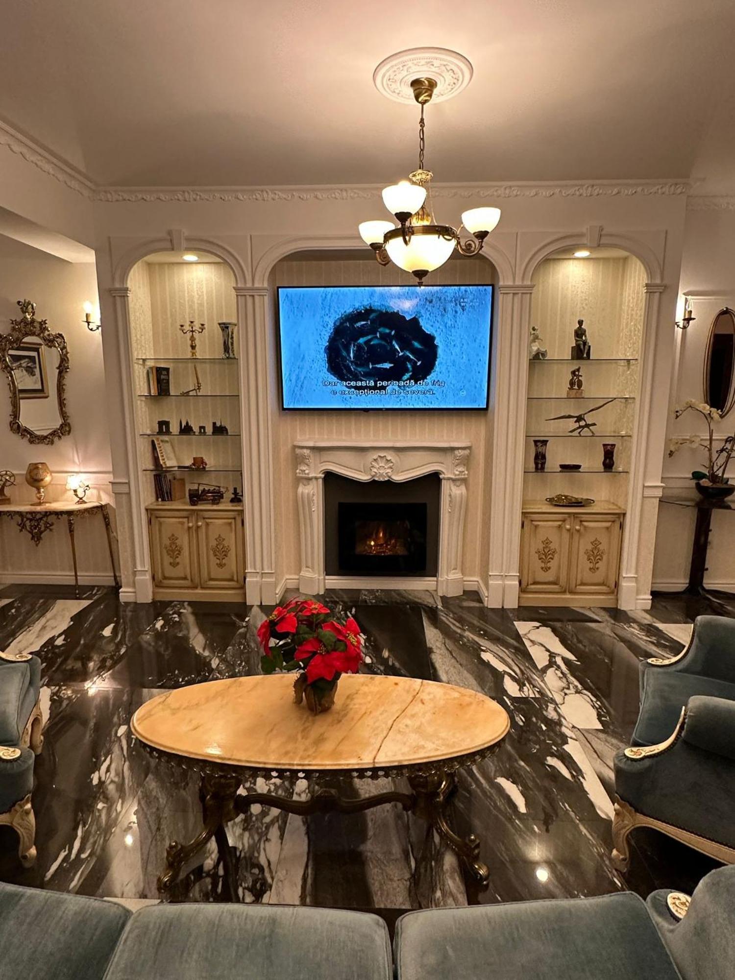 Aviator Boutique Residence オトペニ エクステリア 写真
